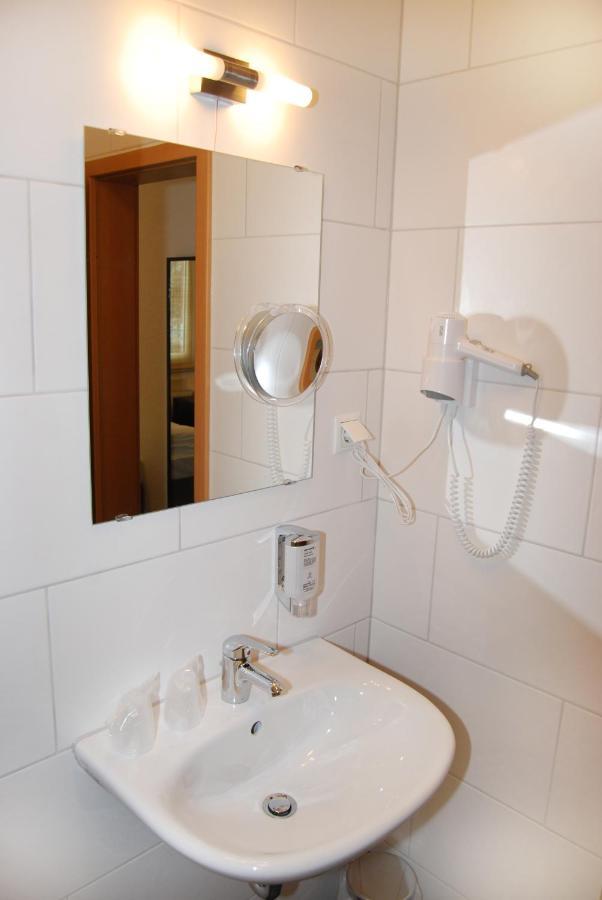Hotel Rheinischer Hof Erkrath Extérieur photo
