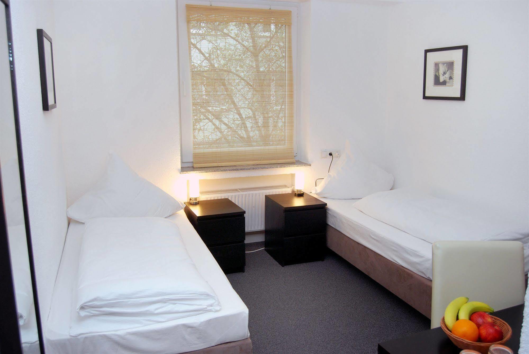 Hotel Rheinischer Hof Erkrath Extérieur photo